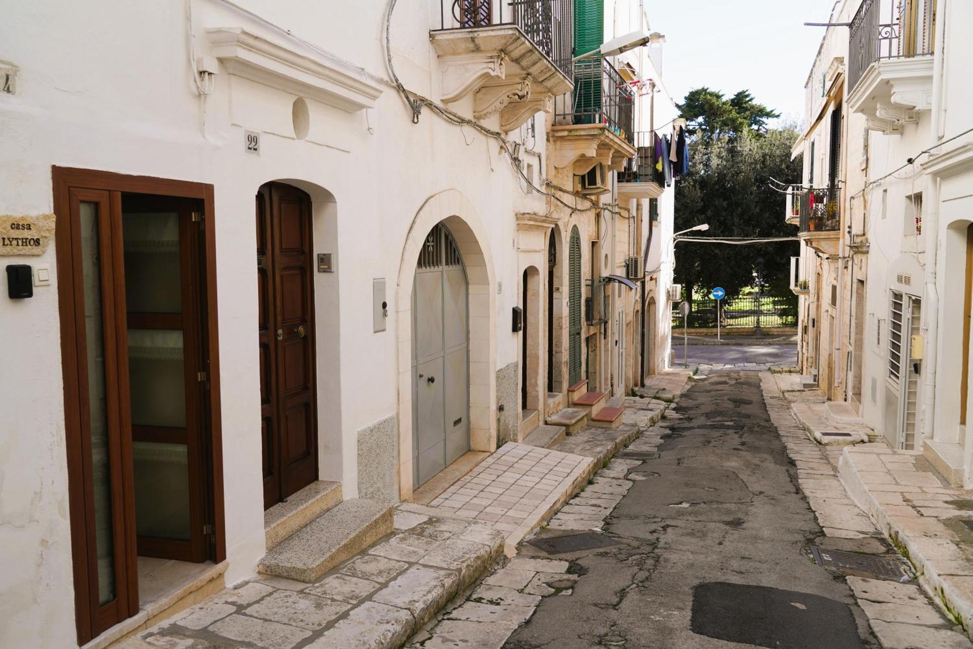 Casa Lythos - Confort Nel Cuore Di Ostuni Villa Exterior foto